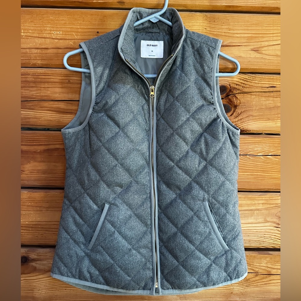 Old Navy Women's Quilted Vest